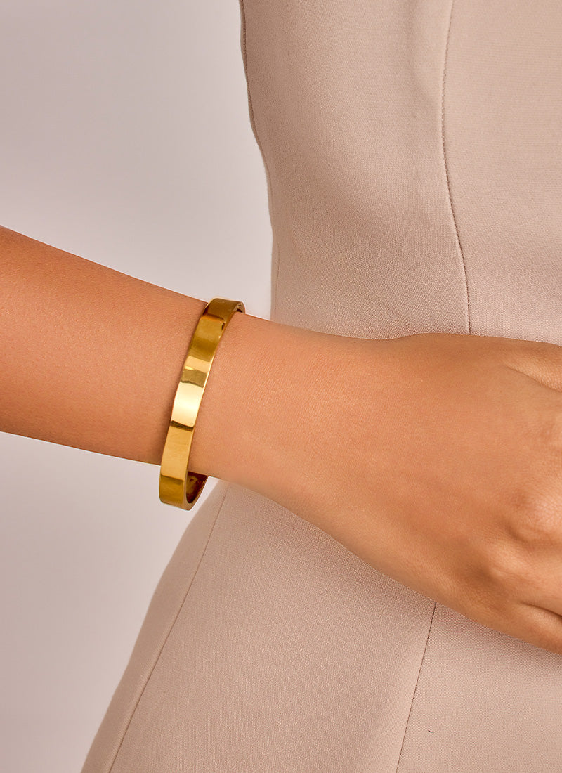 Golden Curve Bangle Bracelet