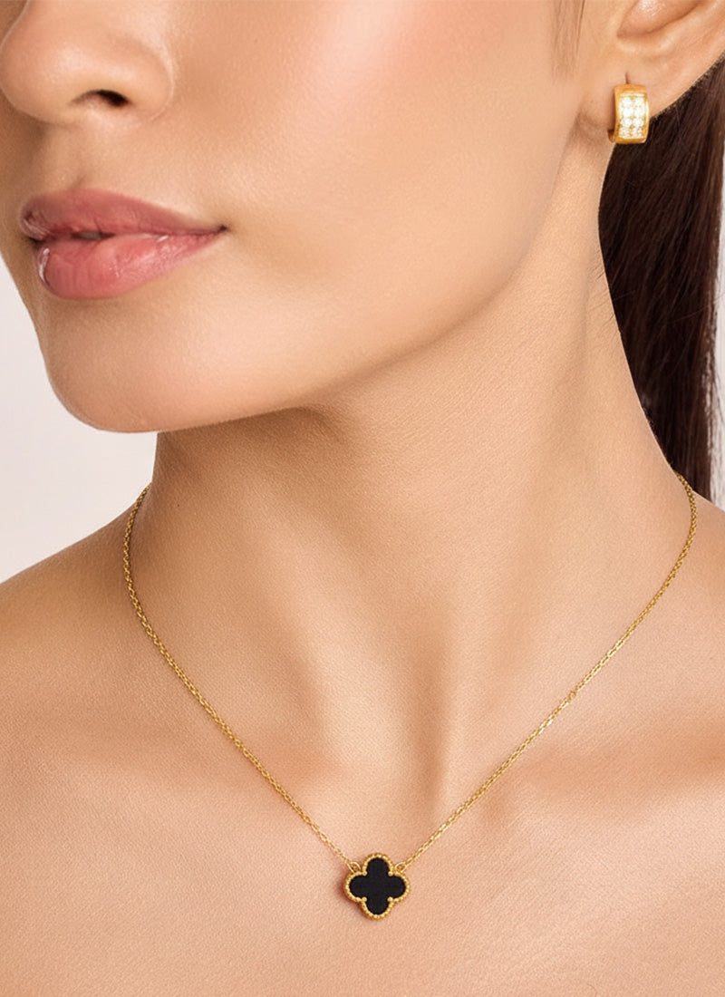 Golden Clover Necklace:Black