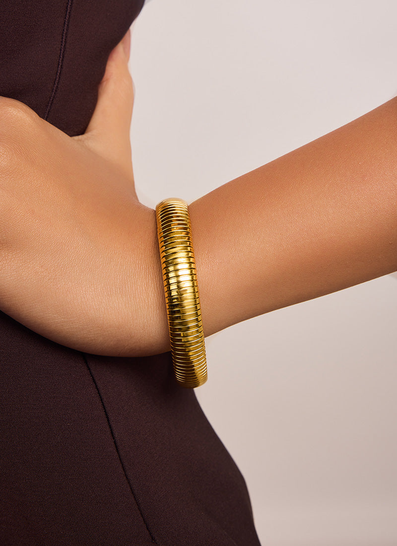 Ribbed Golden Bangle Bracelet