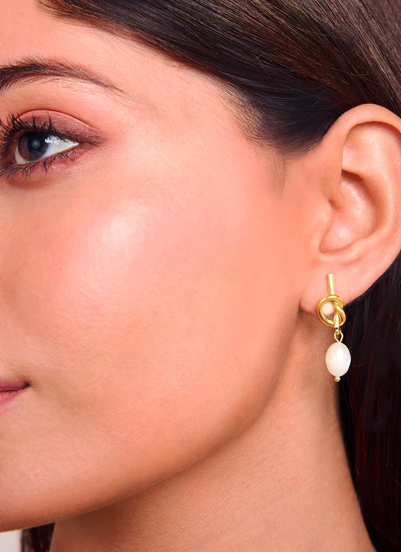 Pearl Glow Knot Earrings